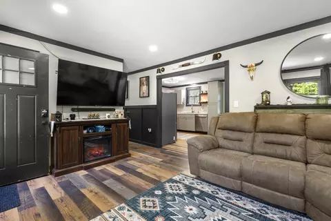Entry Way - 103 Mae Cir, Dickson, TN 37055 photo 1 of 1