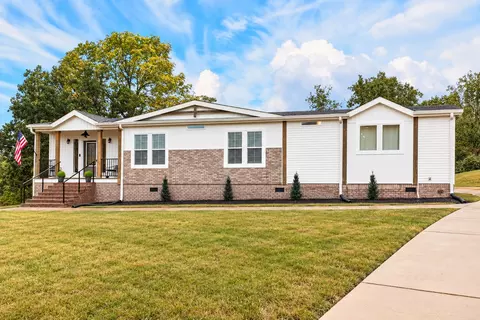 410 Columbia Ave, Centerville, TN 37033