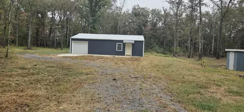 403 End Ln, Mcminnville, TN 37110