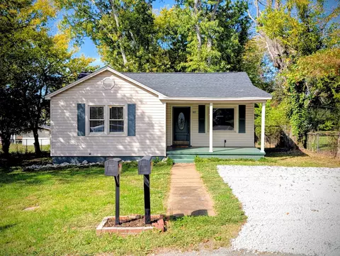 825 Lang St NE, Cleveland, TN 37311