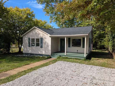 825 Lang St NE, Cleveland, TN 37311