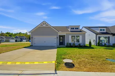 Exterior - 2012 Northwind Ct, Cedar Hill, TN 37032 photo 5 of 10