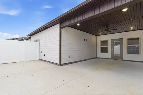 Exterior - 1440 Suzanne Dr, Murfreesboro, TN 37128 photo 3 of 4