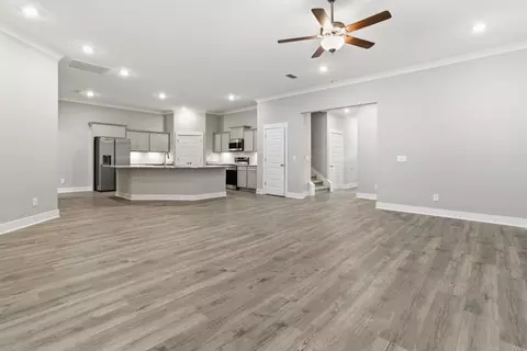 Living - 1440 Suzanne Dr, Murfreesboro, TN 37128 photo 2 of 3