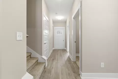 Entry Way - 1438 Suzanne Dr, Murfreesboro, TN 37128 photo 5 of 5
