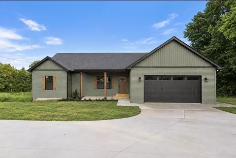1496 Jones Creek Rd, Dickson, TN 37055