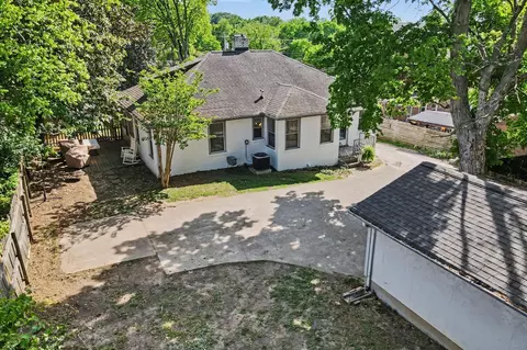 Exterior - 703 5th Ave W, Springfield, TN 37172 photo 9 of 12