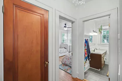 Entry Way - 703 5th Ave W, Springfield, TN 37172 photo 1 of 1