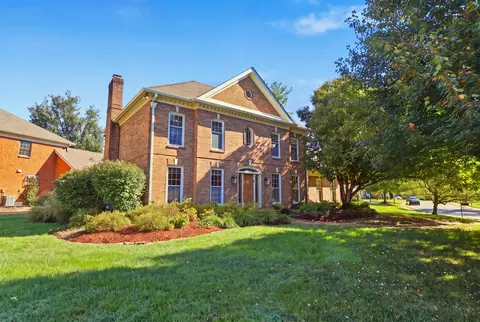 612 Dorshire Ln, Nashville, TN 37221