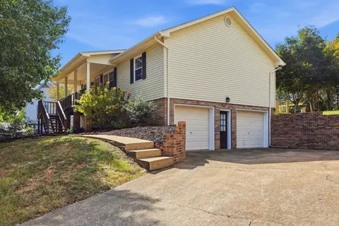 201 Vermont Dr NW, Cleveland, TN 37312