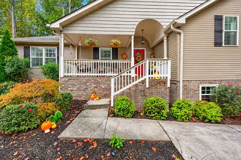 1021 Goldfinch Trl, Portland, TN 37148