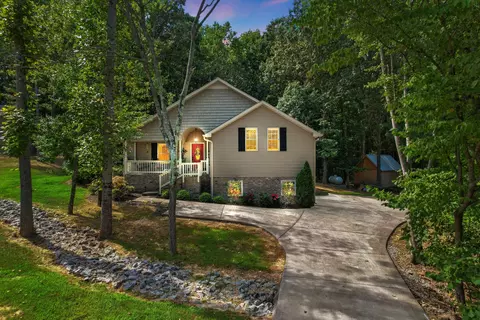 1021 Goldfinch Trl, Portland, TN 37148