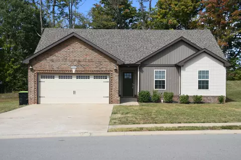 1125 Cardinal Creek Dr, Clarksville, TN 37040
