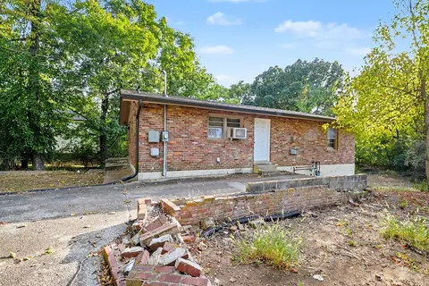 946 Greenwood Ave, Clarksville, TN 37040