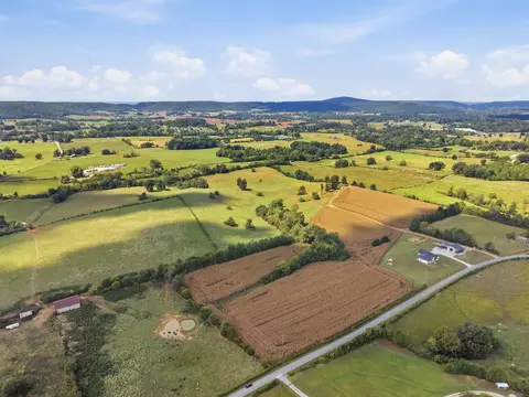 View/Area - 668 Jolley Rd, Doyle, TN 38559 photo 8 of 8