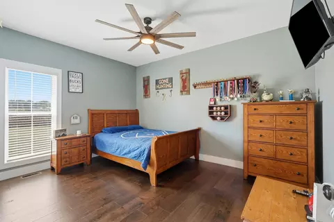 Bedroom - 668 Jolley Rd, Doyle, TN 38559 photo 3 of 4