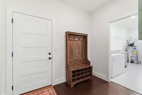 Entry Way - 668 Jolley Rd, Doyle, TN 38559 photo 1 of 4