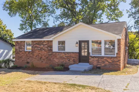 261 Paragon Mills Rd, Nashville, TN 37211