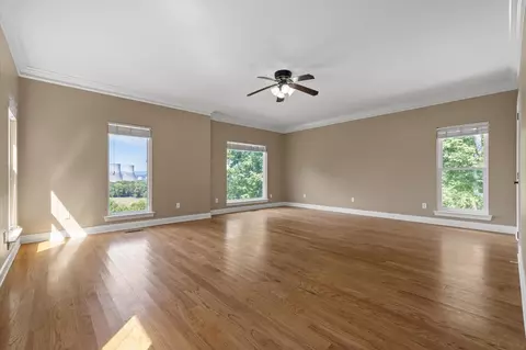 Living - 9768 Caseview Dr, Harrison, TN 37341 photo 7 of 8