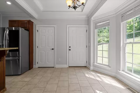 Entry Way - 9768 Caseview Dr, Harrison, TN 37341 photo 7 of 13