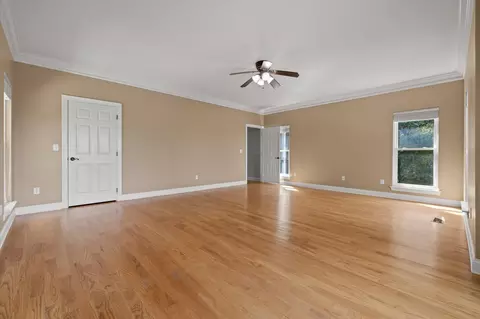Living - 9768 Caseview Dr, Harrison, TN 37341 photo 8 of 8