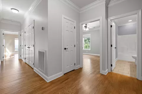 Entry Way - 9768 Caseview Dr, Harrison, TN 37341 photo 11 of 13
