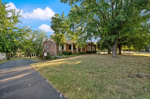 Exterior - 110 Sam Davis Dr, Springfield, TN 37172 photo 2 of 6