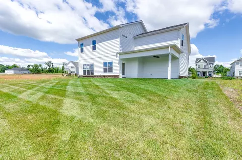 Exterior - 1824 Flatwaters St, Spring Hill, TN 37174 photo 4 of 5