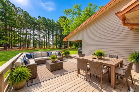 Exterior - 100 Savior Path, Ethridge, TN 38456 photo 7 of 16