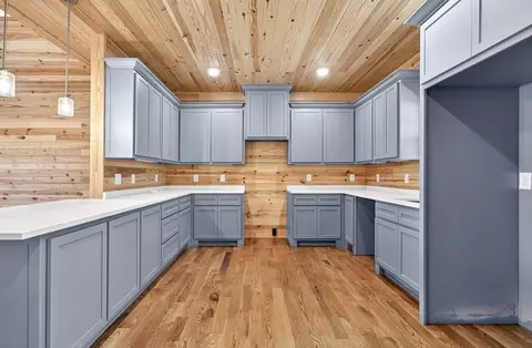 Kitchen - 190 Park Dr, Silver Point, TN 38582 photo 2 of 2
