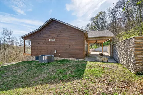 Exterior - 190 Park Dr, Silver Point, TN 38582 photo 3 of 6