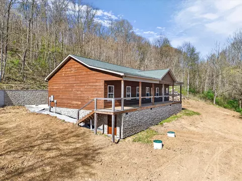 Exterior - 190 Park Dr, Silver Point, TN 38582 photo 6 of 6