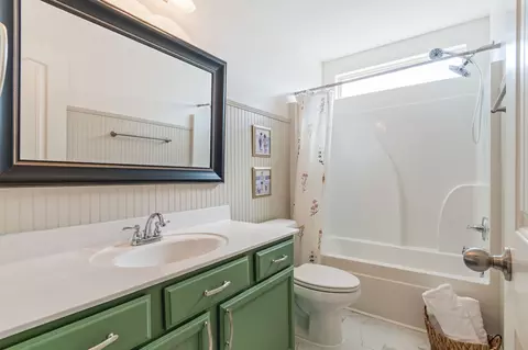 Bath - 7371 Crow Cut Rd, Fairview, TN 37062 photo 5 of 5