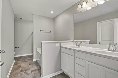 Bath - 313 Mattie Ln, Spring Hill, TN 37174 photo 2 of 5