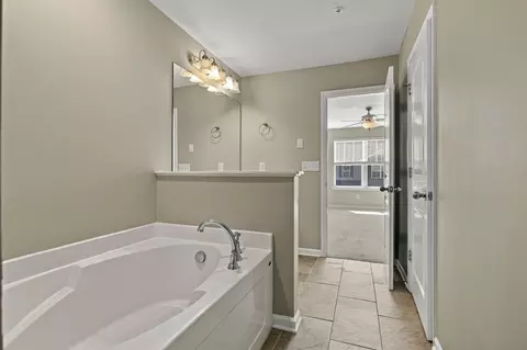 Bath - 313 Mattie Ln, Spring Hill, TN 37174 photo 3 of 5