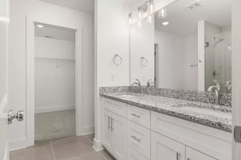 Bath - 3611 Simba Ln, Murfreesboro, TN 37127 photo 1 of 2