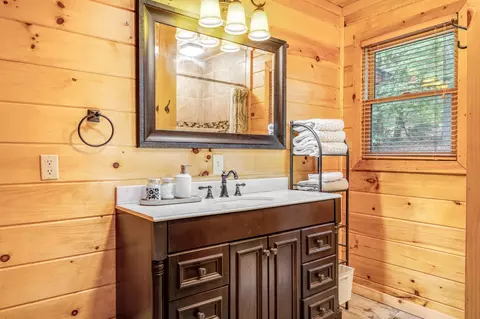Bath - 67 All Good Rd, Cherry Log, GA 30522 photo 1 of 10