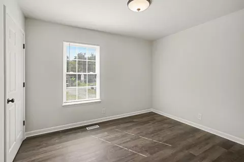 Bedroom - 147 Greystone Dr, Springfield, TN 37172 photo 2 of 3