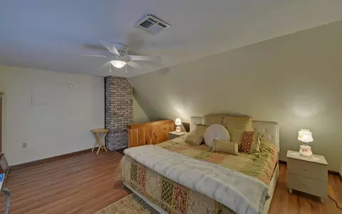 Bedroom - 440 Beaver Ridge Rd, Murphy, NC 28906 photo 7 of 11
