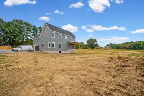 Exterior - 5134 Marion Rd, Cunningham, TN 37052 photo 3 of 4
