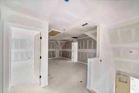 Entry Way - 5134 Marion Rd, Cunningham, TN 37052 photo 6 of 6