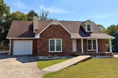 2121 Basham Ln, Clarksville, TN 37043