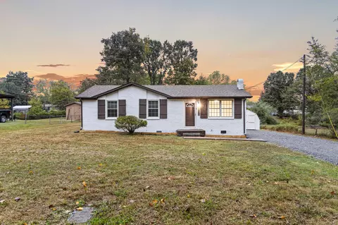 10026 W Green Cemetery Rd, Bon Aqua, TN 37025