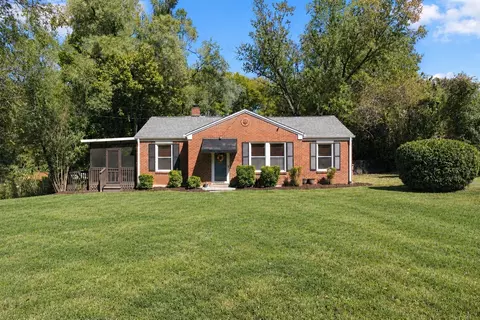 733 Greymont Dr, Nashville, TN 37217