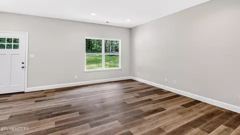 1407 Mountain View Rd, Benton, TN 37307 photo 7
