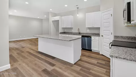 1407 Mountain View Rd, Benton, TN 37307 photo 5