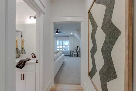 Entry Way - 5713 Eaglemont Dr, Murfreesboro, TN 37129 photo 6 of 6