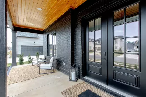 Exterior - 5713 Eaglemont Dr, Murfreesboro, TN 37129 photo 5 of 16