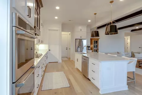Kitchen - 5713 Eaglemont Dr, Murfreesboro, TN 37129 photo 7 of 7