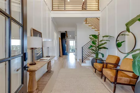 Entry Way - 5713 Eaglemont Dr, Murfreesboro, TN 37129 photo 1 of 6